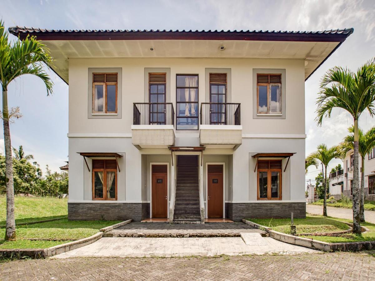 Oyo 3896 Villa Pesona Wisata Puncak Cianjur Exteriör bild