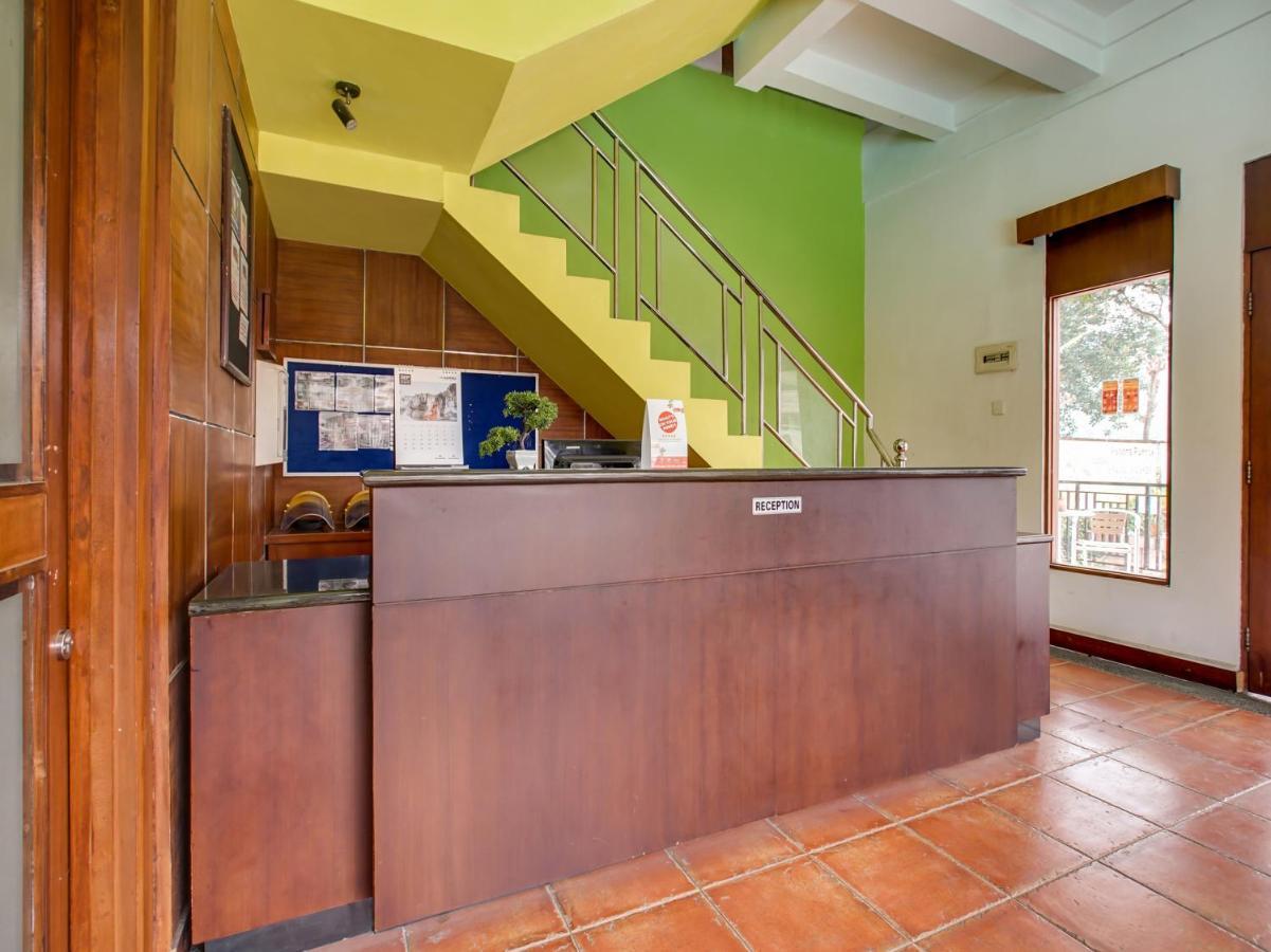 Oyo 3896 Villa Pesona Wisata Puncak Cianjur Exteriör bild