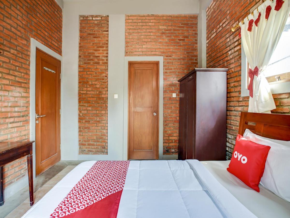 Oyo 3896 Villa Pesona Wisata Puncak Cianjur Exteriör bild