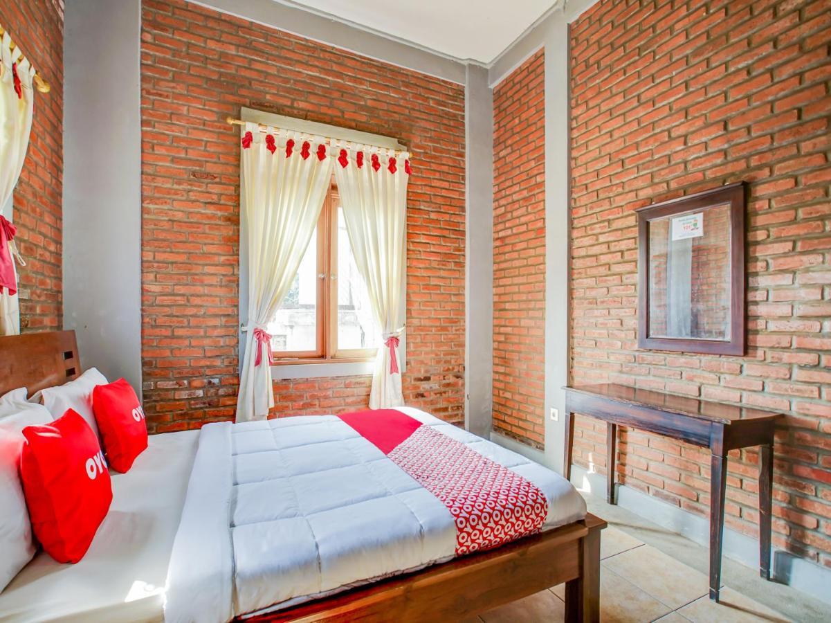 Oyo 3896 Villa Pesona Wisata Puncak Cianjur Exteriör bild